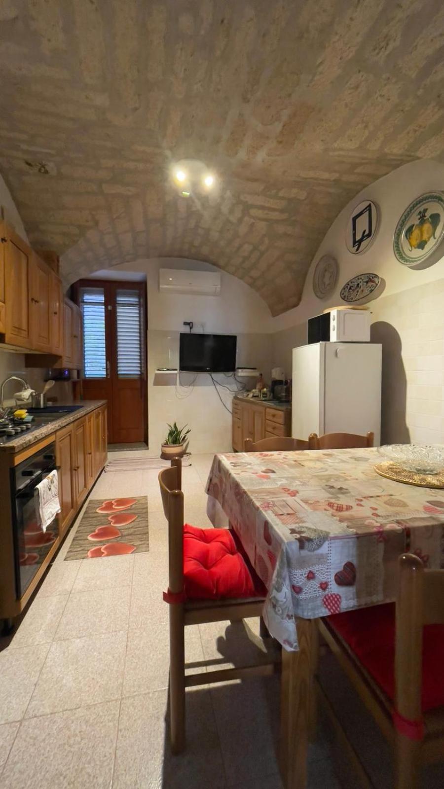 Itiseasy Cuglieri 1 E 2 Private Apartments المظهر الخارجي الصورة