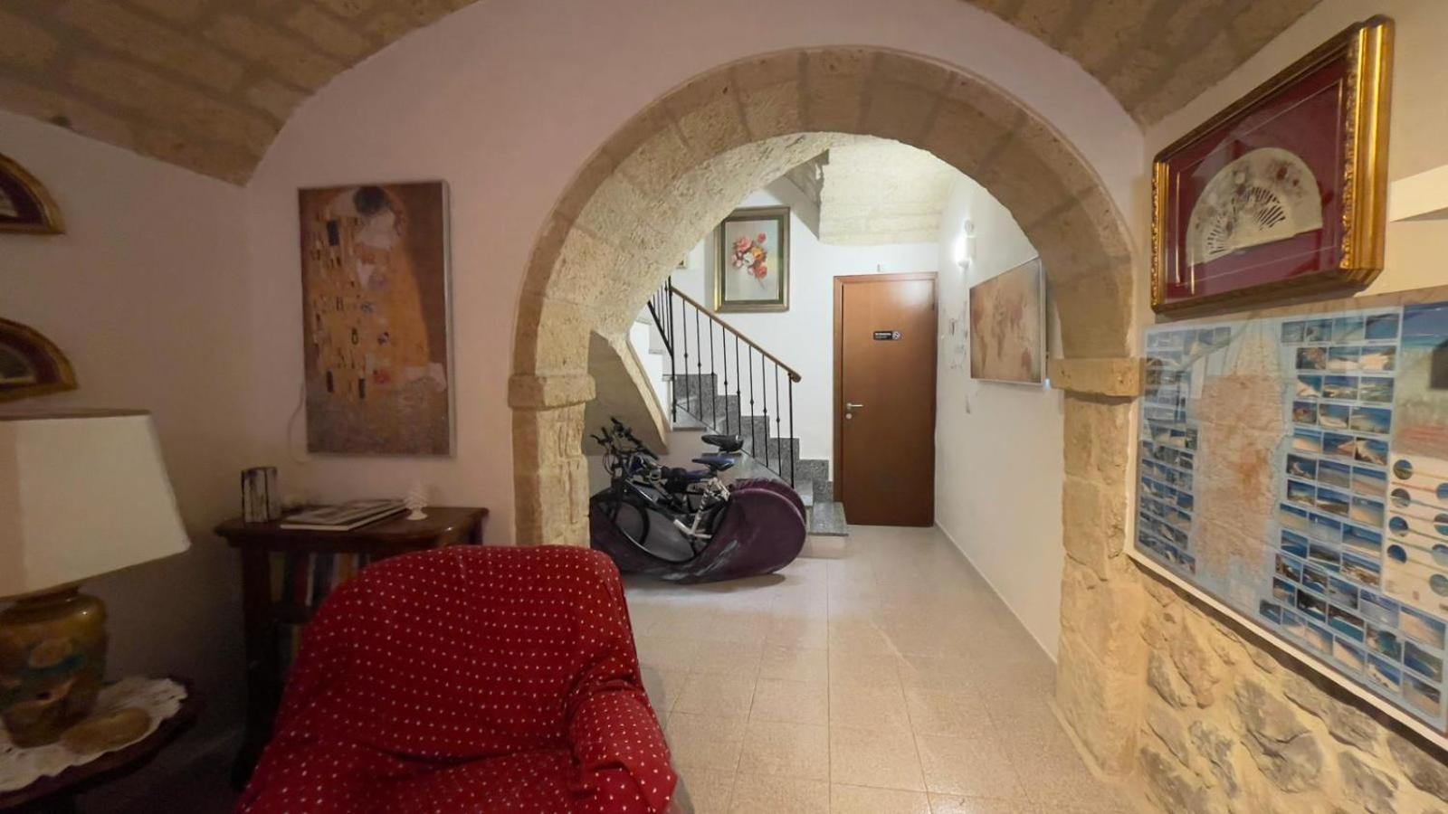 Itiseasy Cuglieri 1 E 2 Private Apartments المظهر الخارجي الصورة